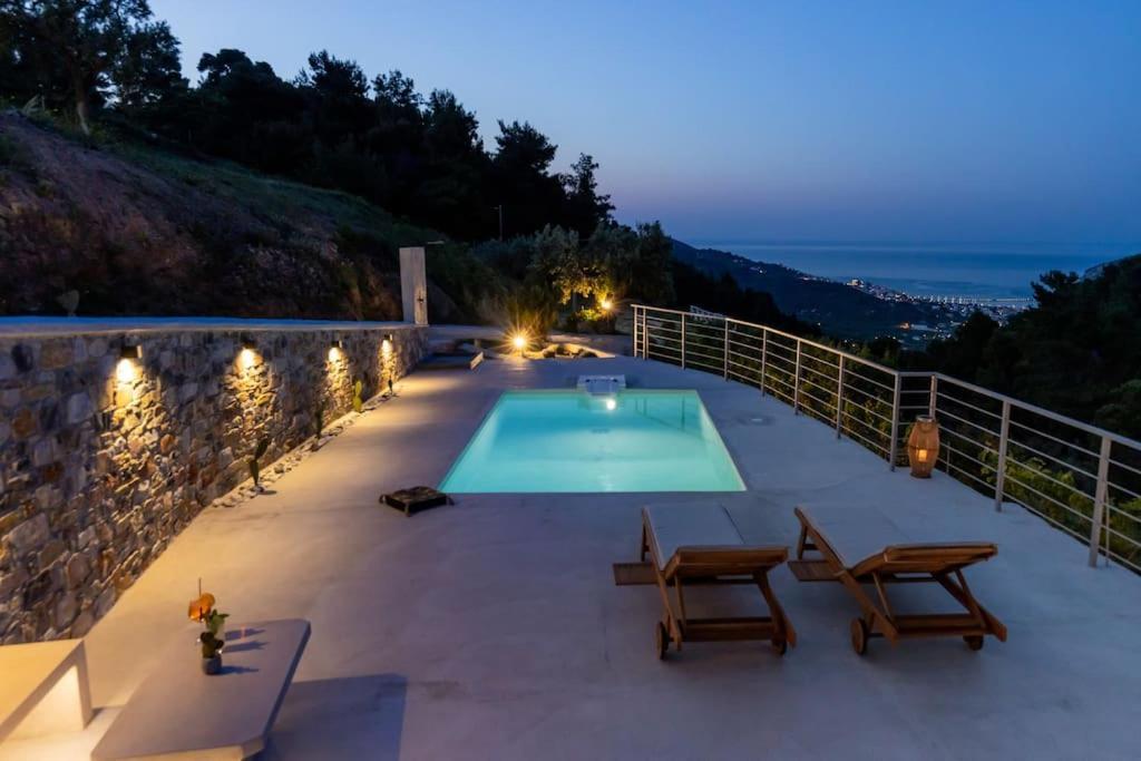Villa Koukounaria Skopelos Town Bagian luar foto