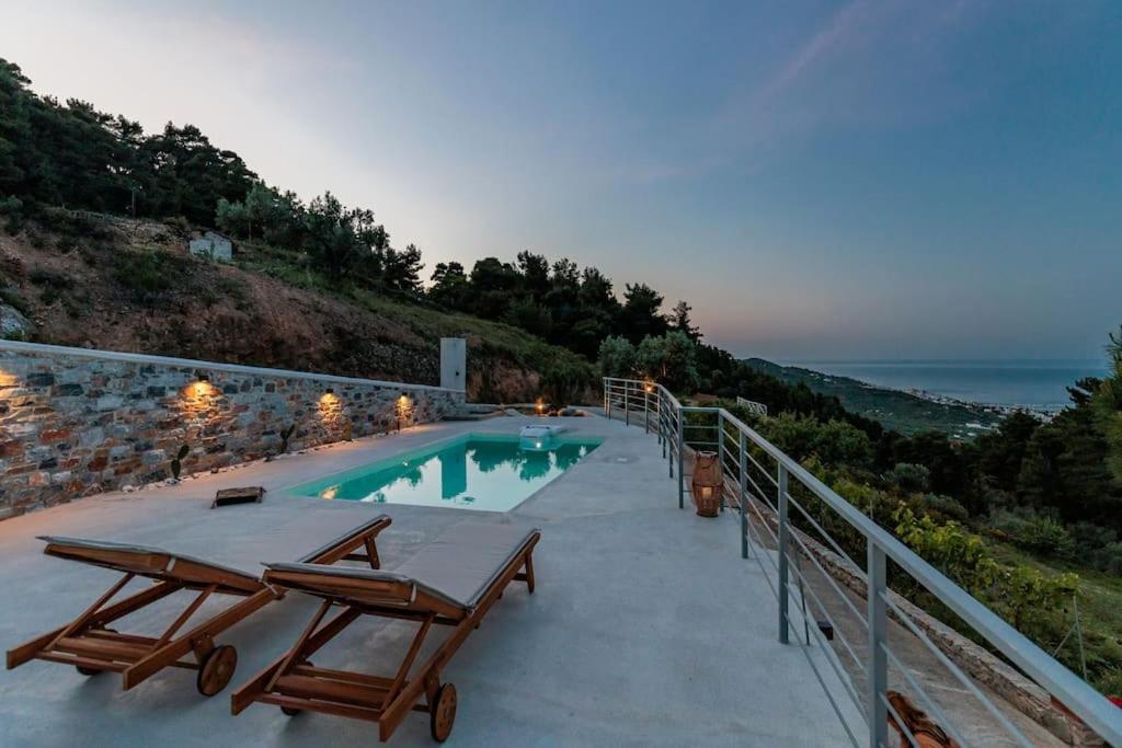 Villa Koukounaria Skopelos Town Bagian luar foto