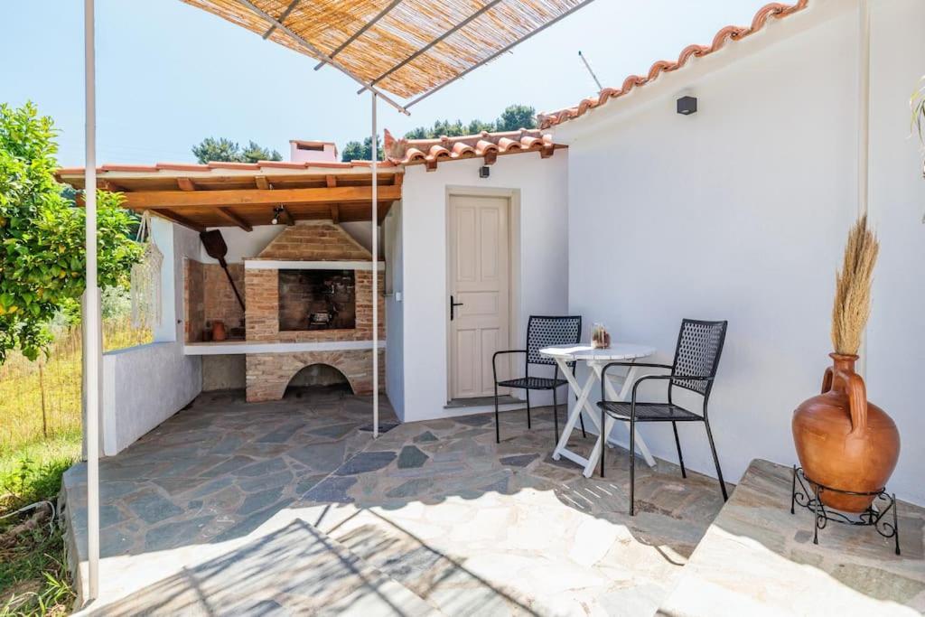 Villa Koukounaria Skopelos Town Bagian luar foto
