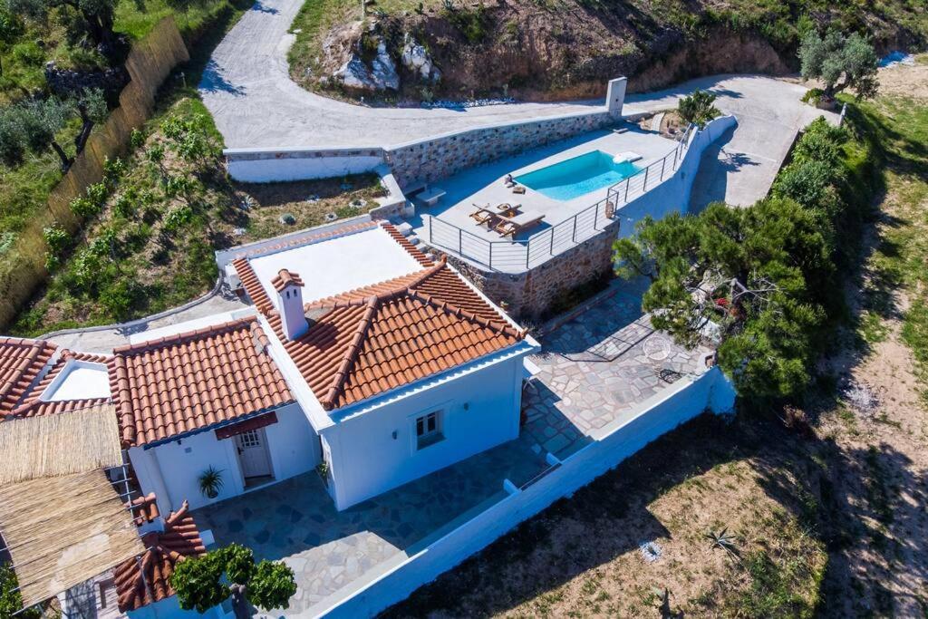 Villa Koukounaria Skopelos Town Bagian luar foto