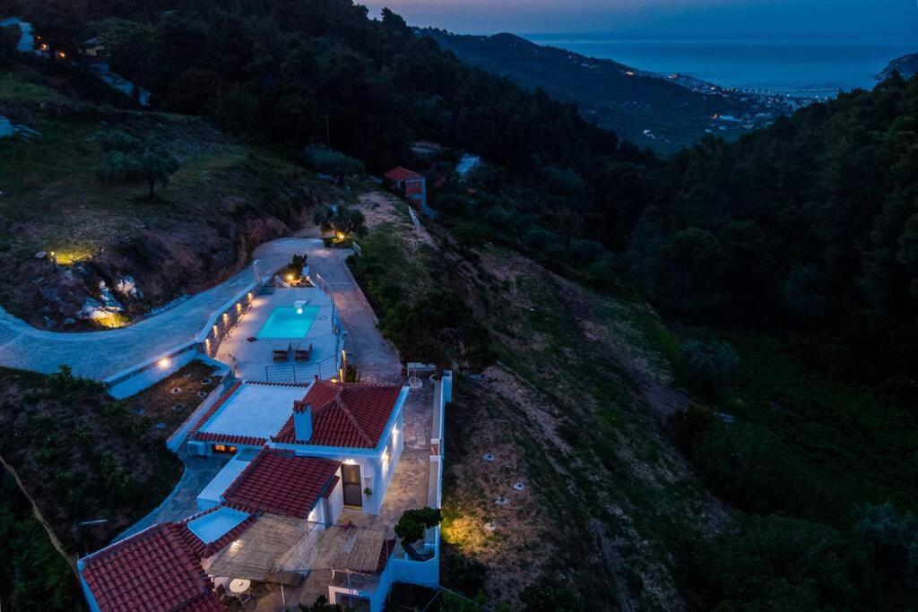 Villa Koukounaria Skopelos Town Bagian luar foto