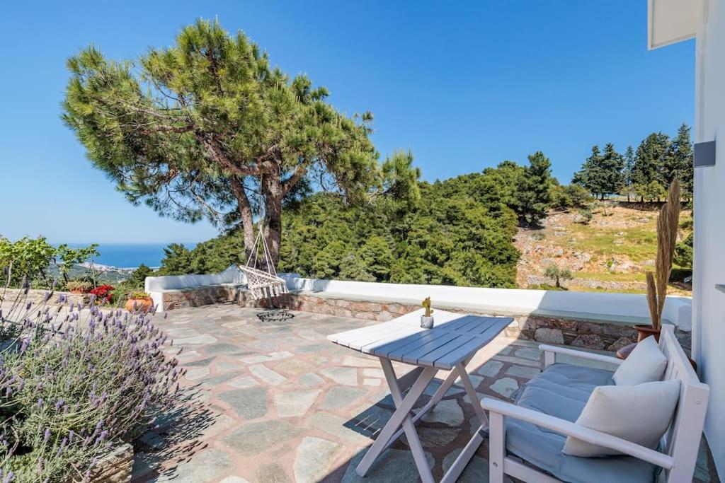 Villa Koukounaria Skopelos Town Bagian luar foto