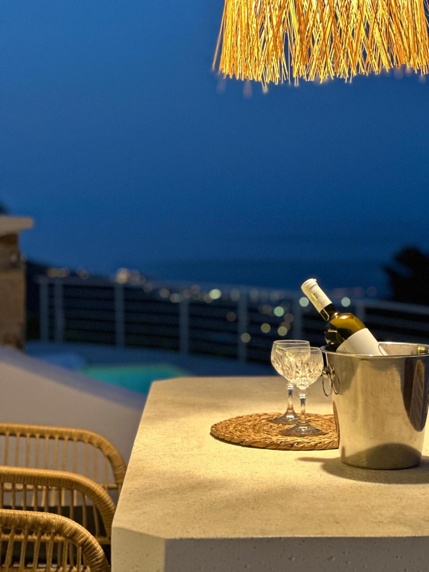 Villa Koukounaria Skopelos Town Bagian luar foto