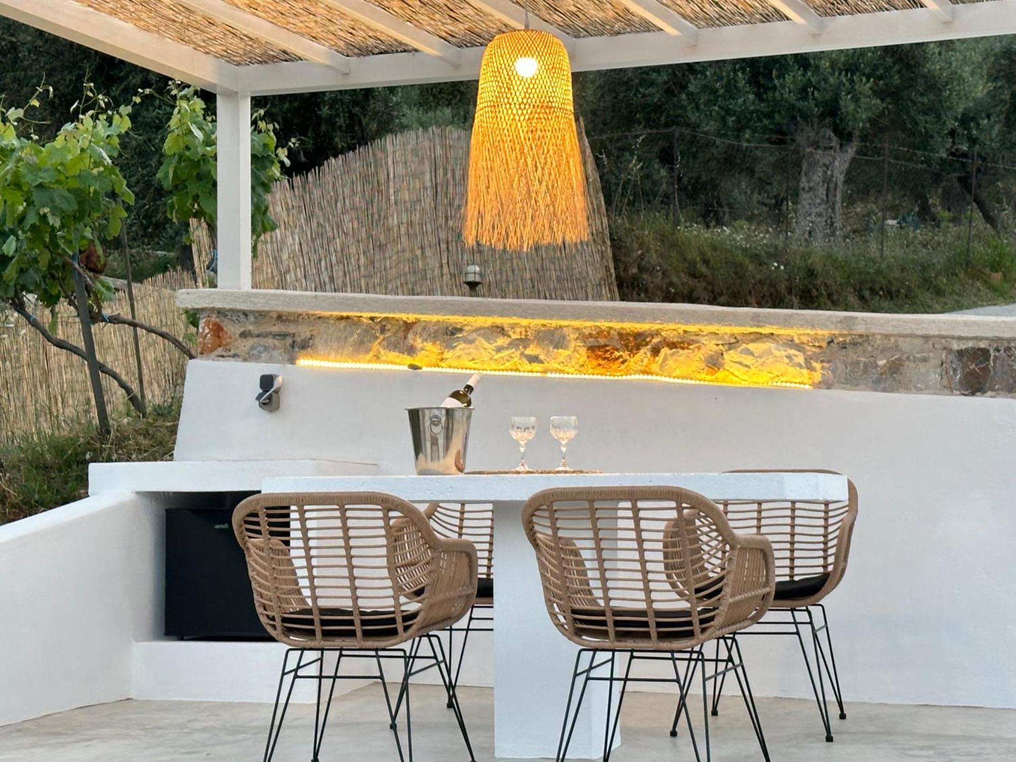 Villa Koukounaria Skopelos Town Bagian luar foto
