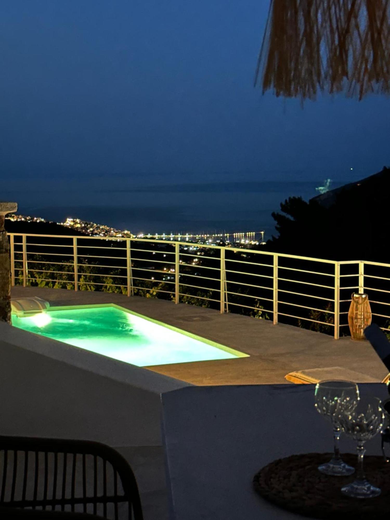 Villa Koukounaria Skopelos Town Bagian luar foto