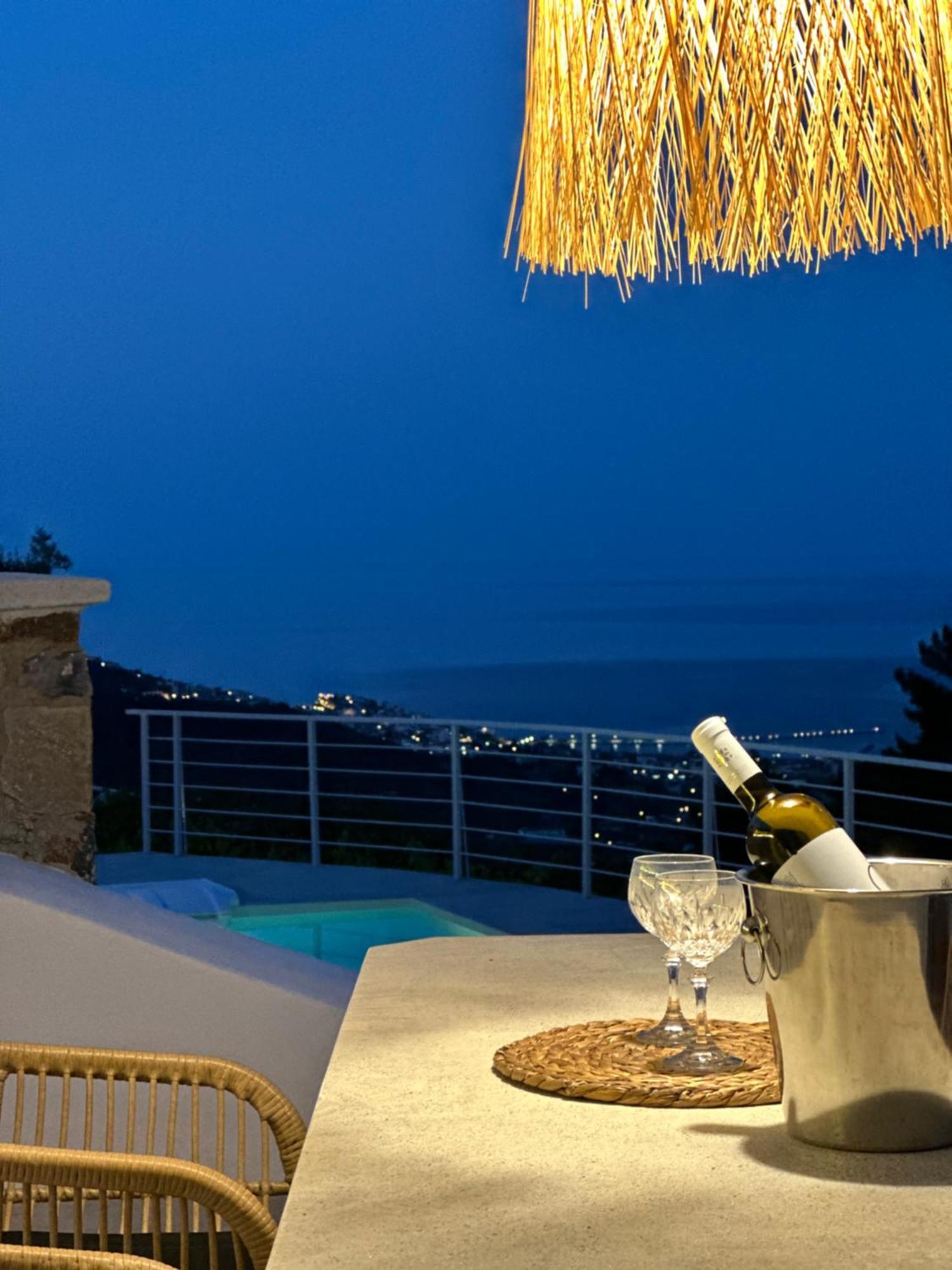 Villa Koukounaria Skopelos Town Bagian luar foto