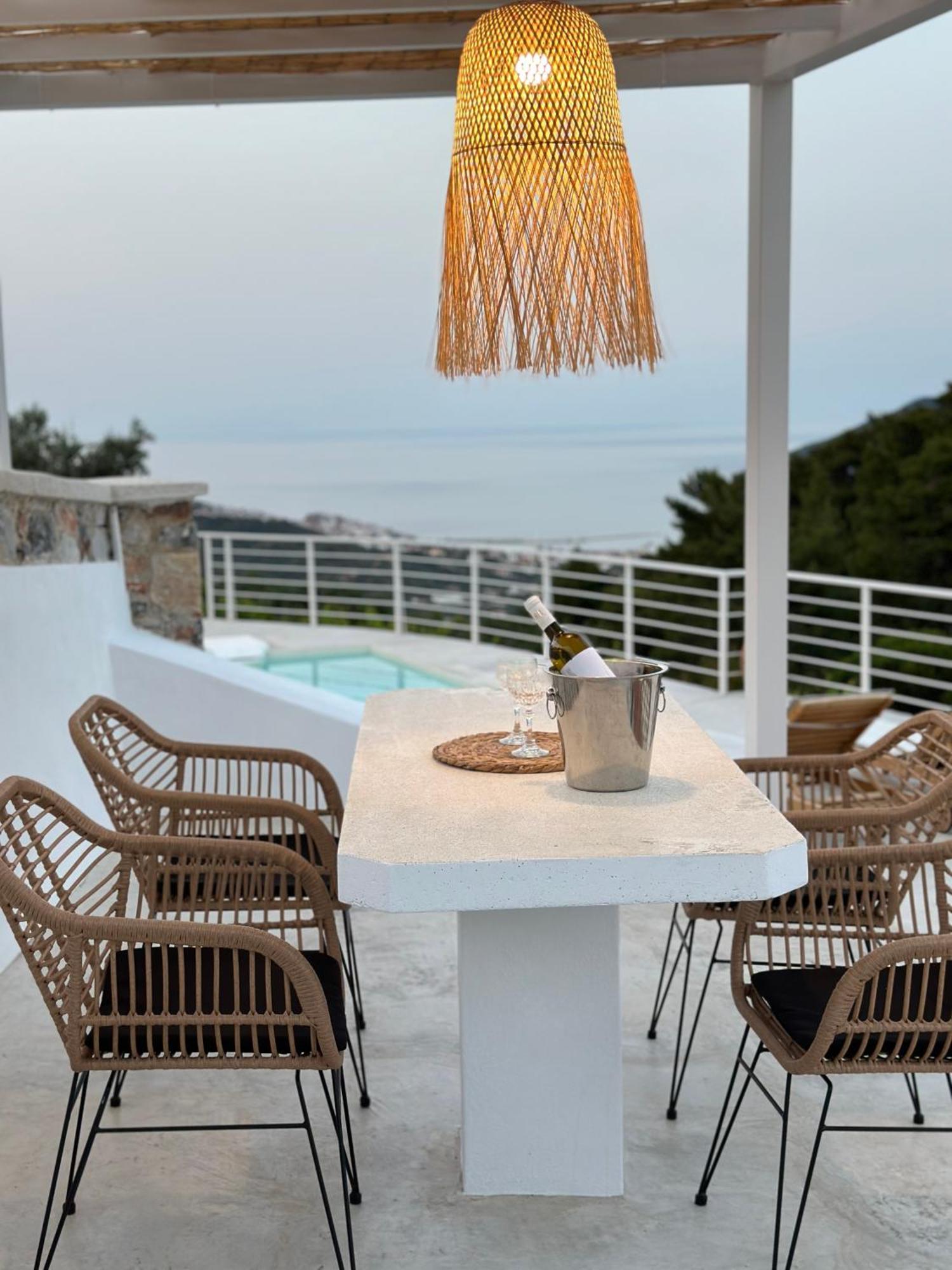 Villa Koukounaria Skopelos Town Bagian luar foto